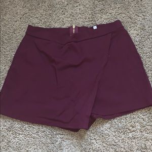 Skort burgundy color
